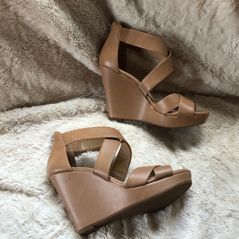 Jessica Simpson heels - Picture 2 of 5